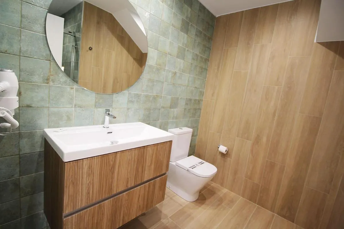 Apartamentos Adarzo Santander 0*,